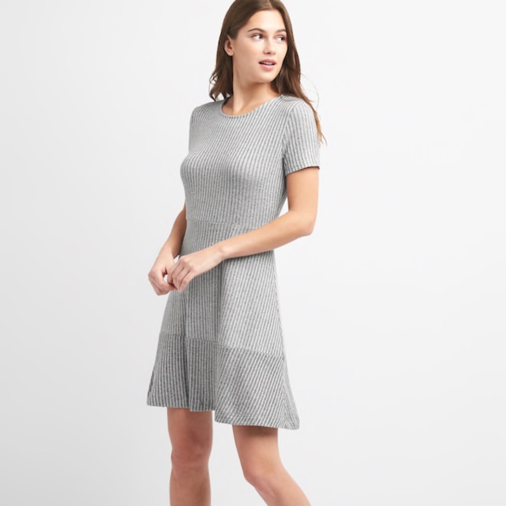 NWT GAP knit fit n flare dress